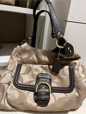 Vintage Coach SoHo 0492 Optic Signature buckle shoulder bag